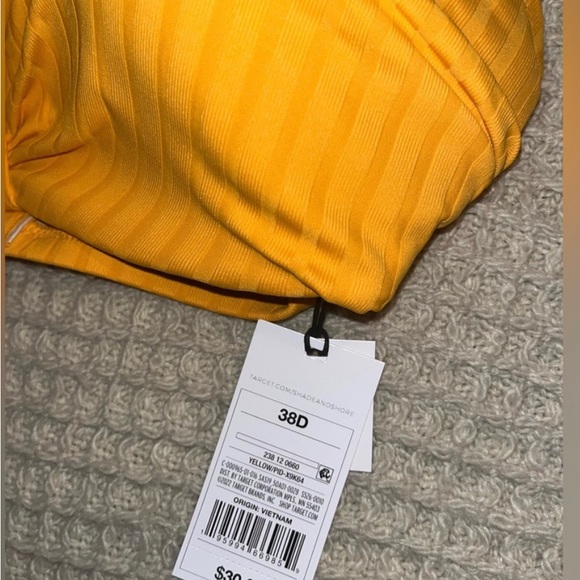 NWT, Shade & Shore Women’s Swim Top, Size 38D, Yellow Color - Picture 2 of 8